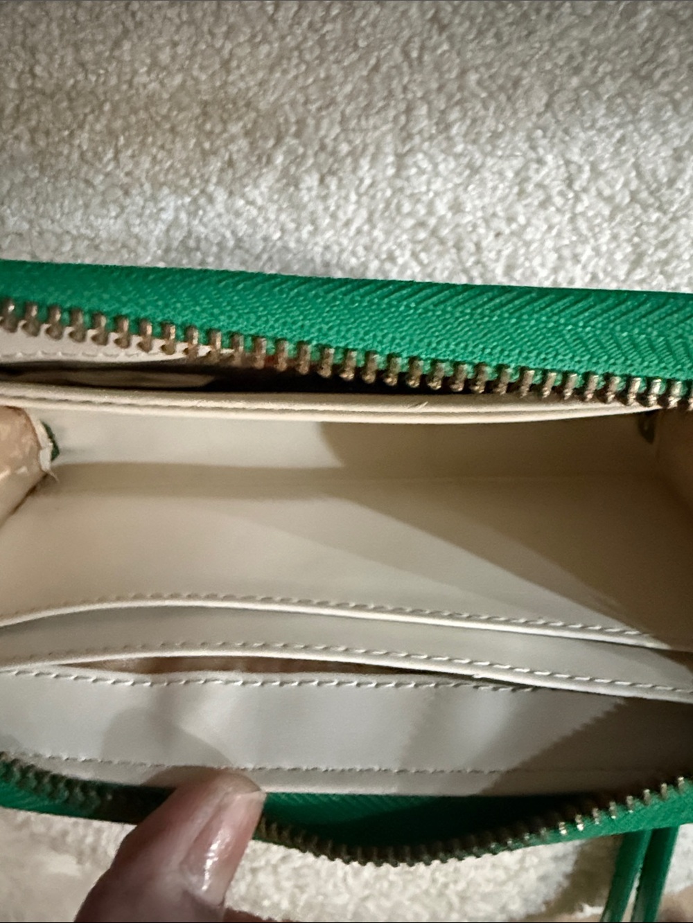 Kate Spade Jazzy Metro patent wristlet clutch with wrist strap - Picture 8 of 10